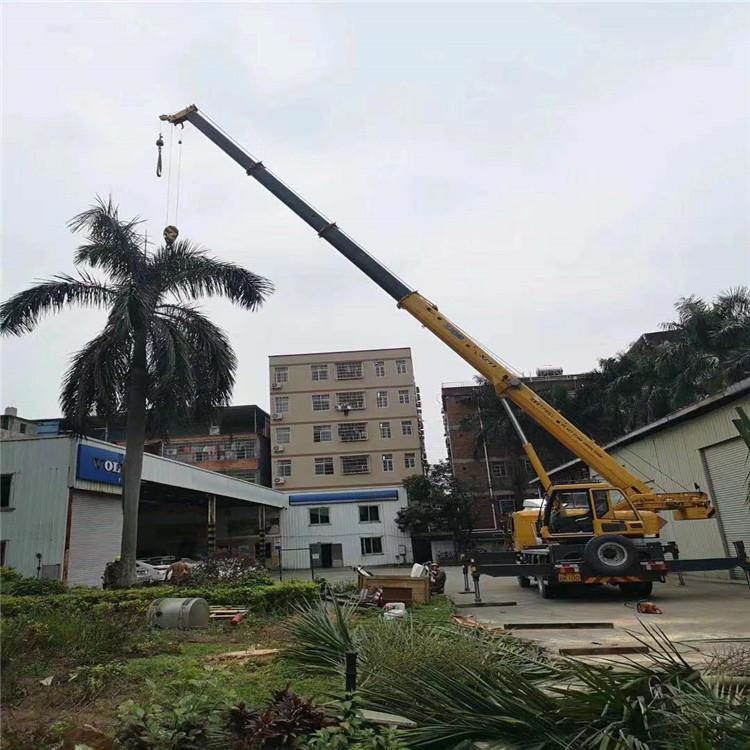 游仙12吨吊车出租一天的收费标准是什么